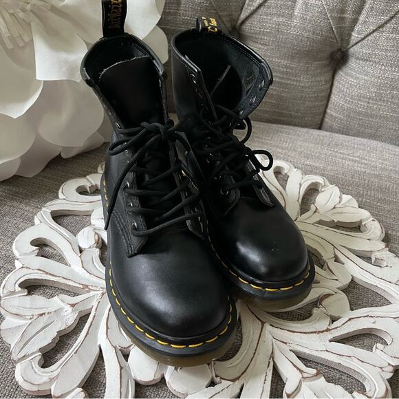 Dr. Martens Black Boots Women’s 5 - Picture 7 of 7
